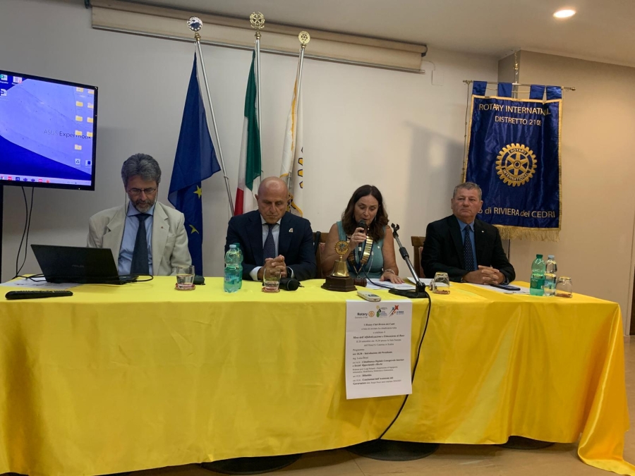 SCALEA. CELEBRATO IL MESE DELL’ALFABETIZZAZIONE E EDUCAZIONE DI BASE: SUCCESSO DEL ROTARY CLUB RIVIERA DEI CEDRI.