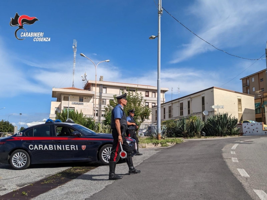 PAOLA, CARABINIERI ESEGUONO ORDINANZA DI CUSTODIA CAUTELARE IN CARCERE NEI CONFRONTI DEL COMPAGNO DELLA MADRE DEI BAMBINI.