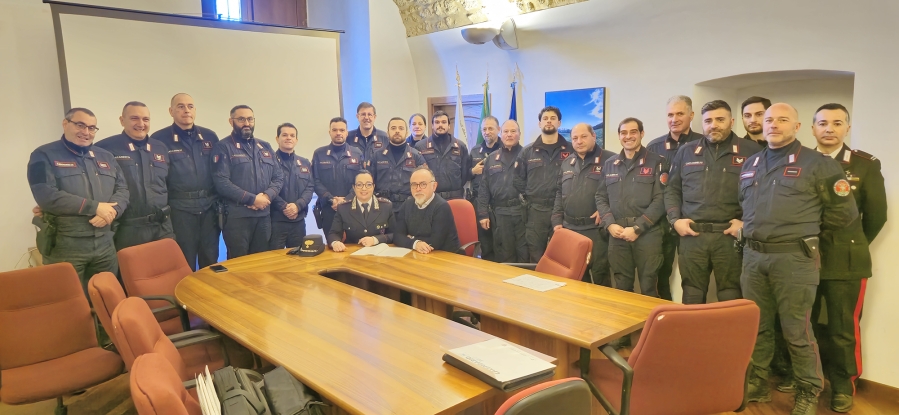 Sottoscritto il Piano operativo 2025 tra l’Ente Parco e il Reparto Carabinieri   Un documento che determina le risorse finanziarie che l'Ente parco destina a specifiche attività dell'Arma